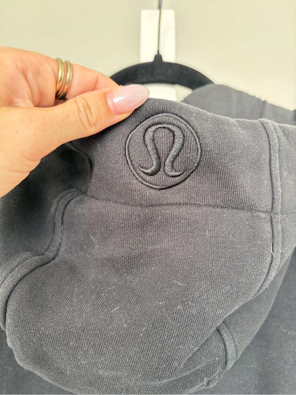 Lululemon Cropped Scuba Hoodie Zip Up Jacket Black Size 4 - Picture 9 of 9